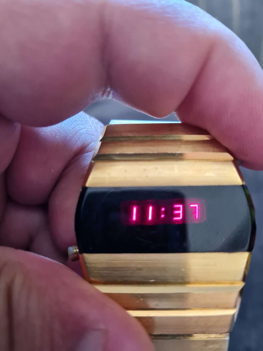Vintage gruen led watch working