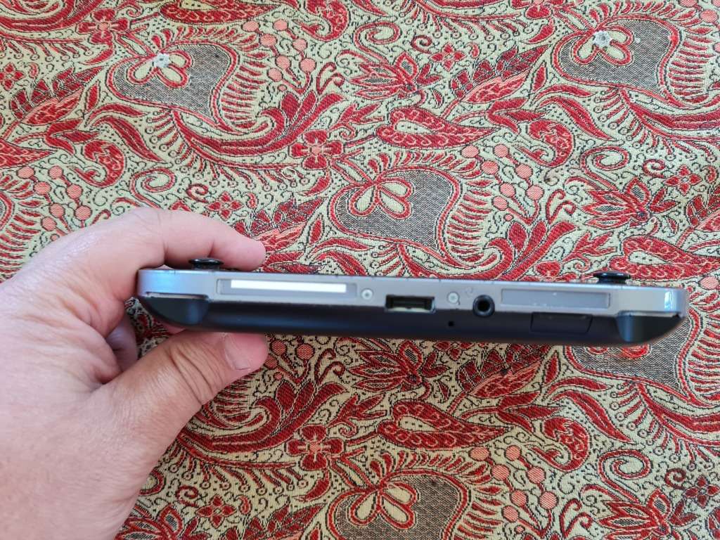 Ps vita 1000 model working.