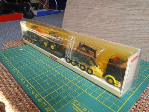 WIKING Mercedes-Benz Heavy Haulage Truck 1/87