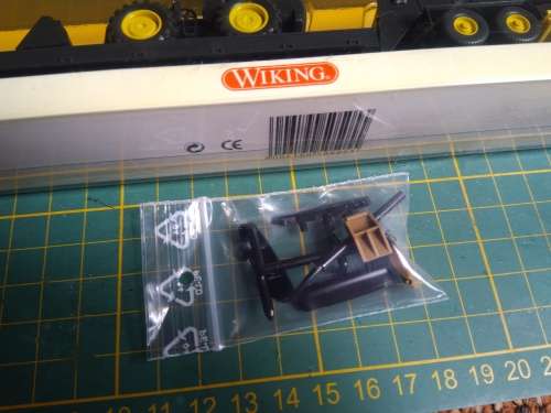 WIKING Mercedes-Benz Heavy Haulage Truck 1/87