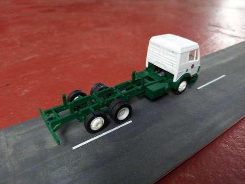 HERPA Mercedes-Benz Chassis Cab Truck HO Scale - 1/87