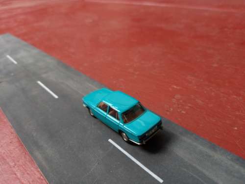 BREKINA BMW 1500-2000 Sedan HO Scale - 1/87