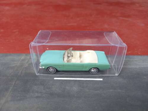 BUSCH Ford Mustang Convertible 1965-`73 RHD HO Scale - 1/87