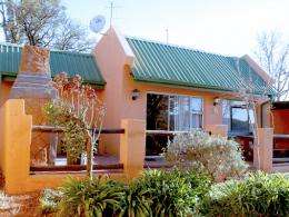 Bothania Hill Naboomspruit 20-27 September 2013 Max 4 persons