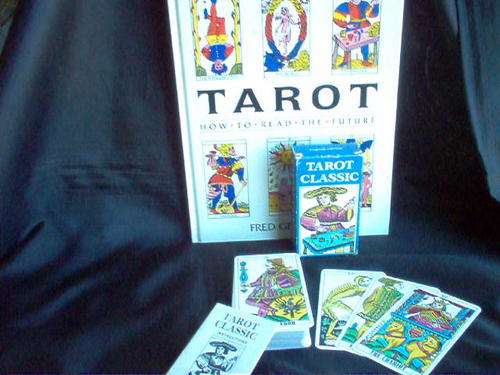 TAROT HOW TO READ THE FUTURE
