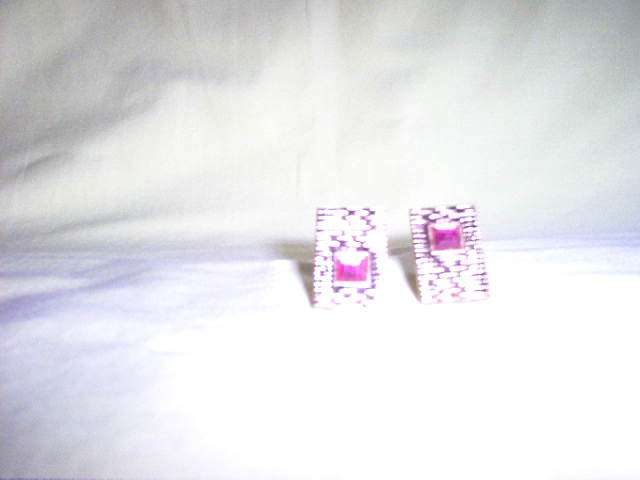 MEN'S CUFF LINKS WITH PINK STONE ADORNMENT