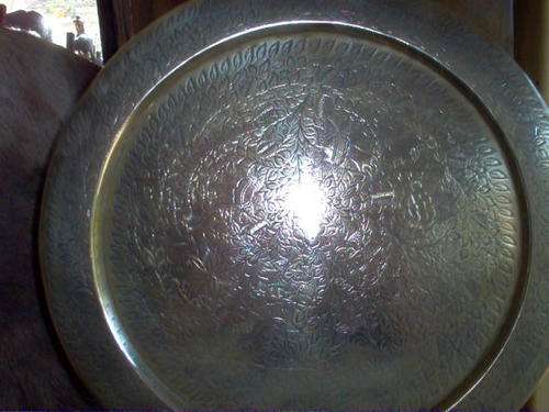 ROUND BRASS TRAY.