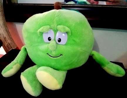 Goodness Gang!  Alex the Apple soft Beanie plush Toy.