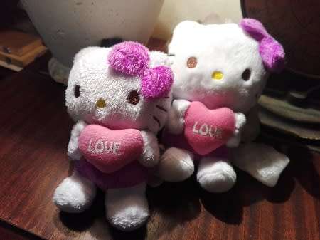 2x Hello Kitty's with Pink Love Hearts.  Plush Toy Doll!