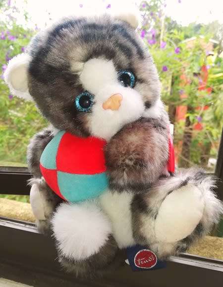 Cassie the Cute Cat!  Trudi Plush Handmade Soft Toy!  24cm.