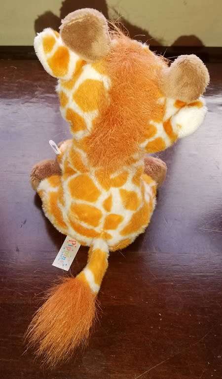 Pippens the Giraffe!  Cuteness!  Plush Soft Toy!  20cm.