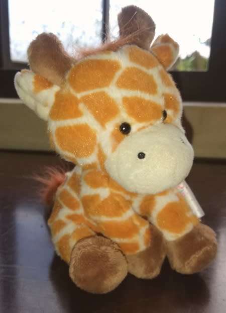 Pippens the Giraffe!  Cuteness!  Plush Soft Toy!  20cm.