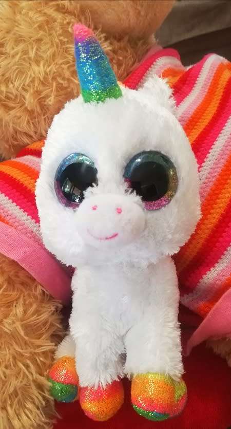 TY Silk.  Pixy Beanie Boo Plush Unicorn.  18cm.