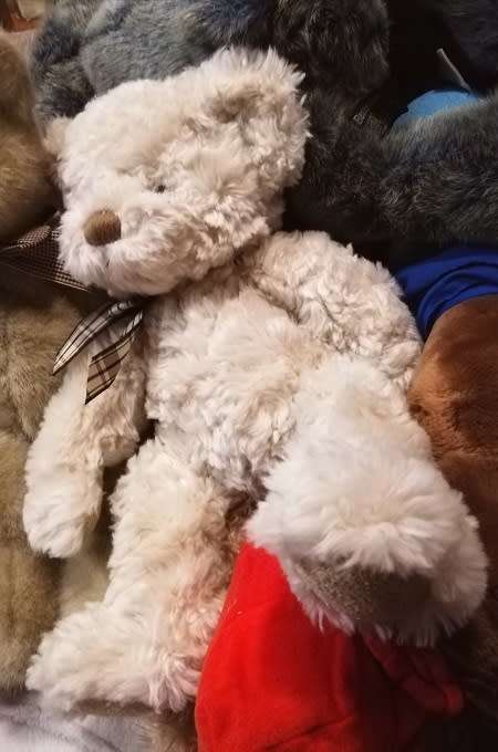 Russ Berrie - Nobbie!  A Beautiful Handmade Bear.  Item 4107.  36cm.