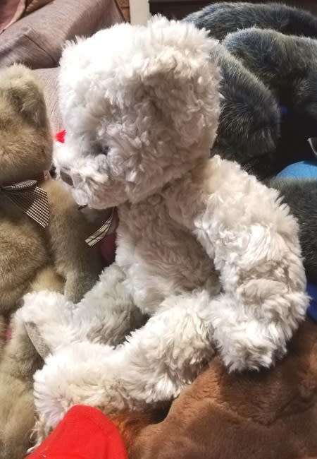 Russ Berrie - Nobbie!  A Beautiful Handmade Bear.  Item 4107.  36cm.