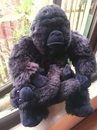 Beautiful Cuddly Gorilla Mom and Baby!  Uni-Toys Germany Plush Toy.  33cm.