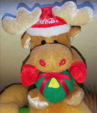 Collectable Coca-Cola Reindeer with Coke hat and green Gift! RARE Collectable. 15cm.
