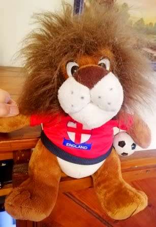 Leo the No 7 England Football Mascot! Lion Soft Toy!  30cm.
