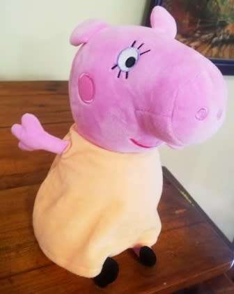 A beautiful Peppa Pig. Large plush soft toy. 33cm.  Special price!