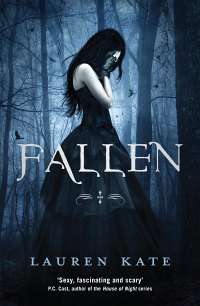 Special!!  Fallen - Lauren Kate - Some Angels are destined to fall.....