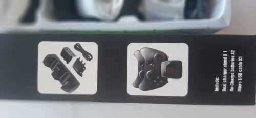 XBOX ONE DUAL REMOTE CHARGING DOCK+2 RECHARGABLE XBOX BATTERES #SPECIAL IMPORT
