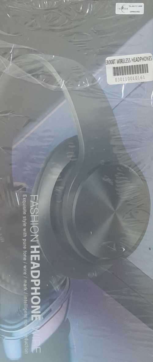 WIRELESS BLUETOOTH V5 HEADPHONES!!4D STERIO SOUND.#NEW ARRIVAL .JUST LANDED!!BUILT IN MICROPHONE!!