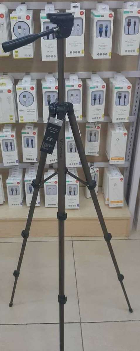 PANHEAD TRIPOD#PHOTOGRAPHY#WEEKEND SPECIAL. LIMITED STOCK. THIS IS A SPECIAL IMPORT!!. RETAIL R1599