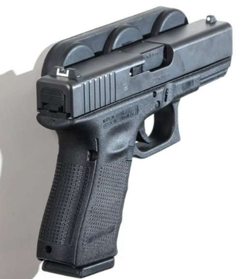 PACHMAYR GUN STORAGE MAGNET(Pac-Mag Gun Concealment magnet)HOLDS UPTO 13KG (MADE BY LYMAN IN USA)