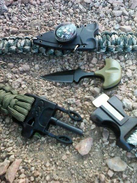 Paracord Survival Bracelet