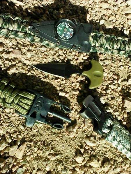 Paracord Survival Bracelet