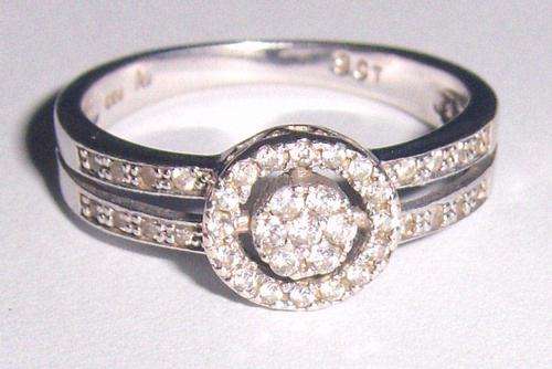 9ct White Gold Ring with Diamonds