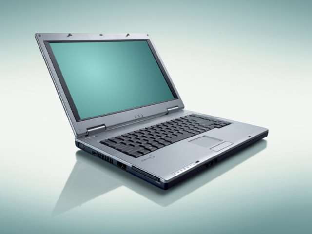 fujitsu siemens amilo L7310GW @R1 slim/sexy get your kids ready