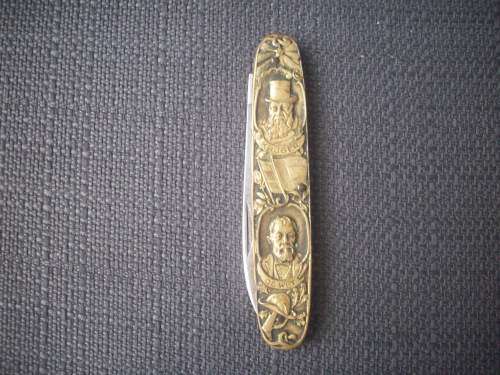 de Wet and Kruger pocket knife - brass GREAT definition on both covers!