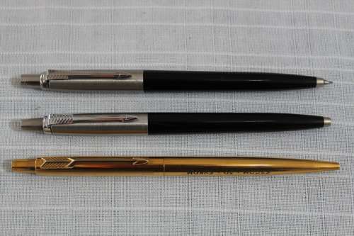 Parker Pens x 2 and a pencil.....take all for R 150!