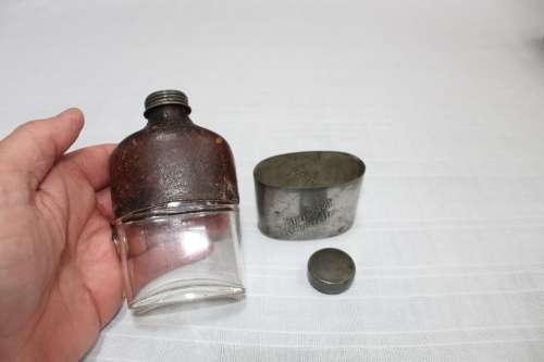 Springbok tobacco/cigarette flask - very rare - good condition!