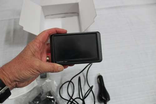 Garmin Nuvi205w - in the box - almost new!