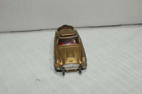 Corgi James Bond Aston Martin DB5! Details below.....