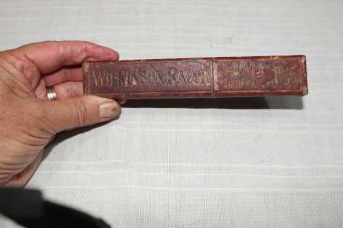 Vintage cutthroat razor - Wilkinson - original box!