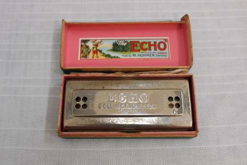 Hohner `Echo` Harp harmonica - excellent! Absolute bargain!