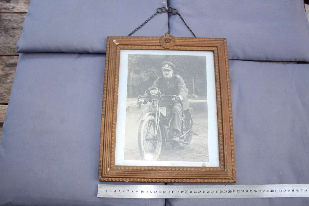 WW1 Royal Engineers picture frame  - a wonderful find! see below.....