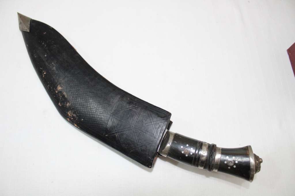 Kukri knife/dagger with scabbard