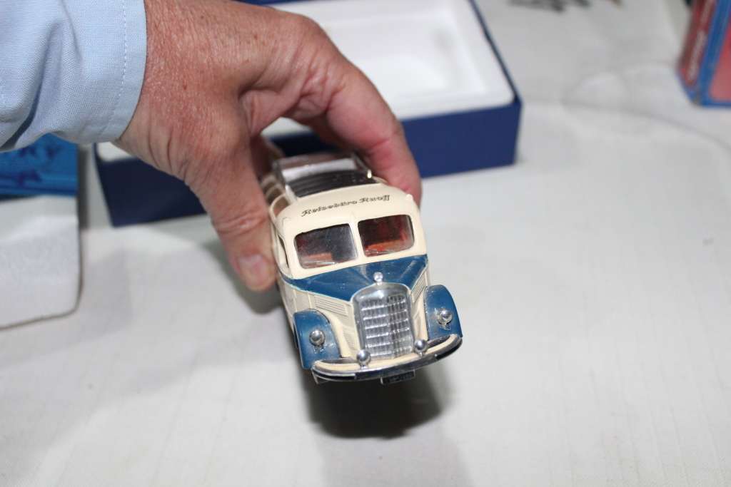 Dinky Collection - Mercedes Diesel Omnibus 1950 - unbelievable!!