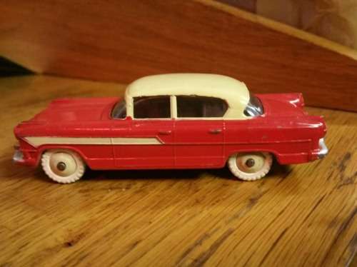 DINKY TOYS 174 HUDSON HORNET NO BOX