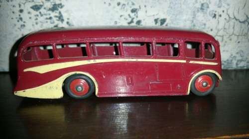 DINKY TOYS LUXURY COACH NO BOX