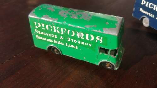 MATCHBOX LESNEY PICKFORDS REMOVAL VAN NO BOX