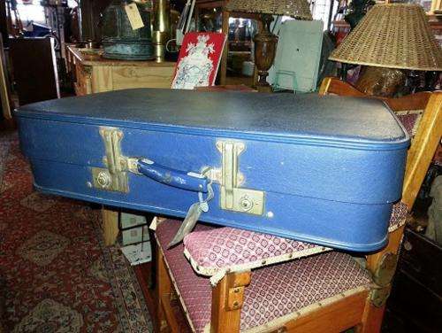 Vintage Suitcase 72 cm x 44 cm x 17 cm deep