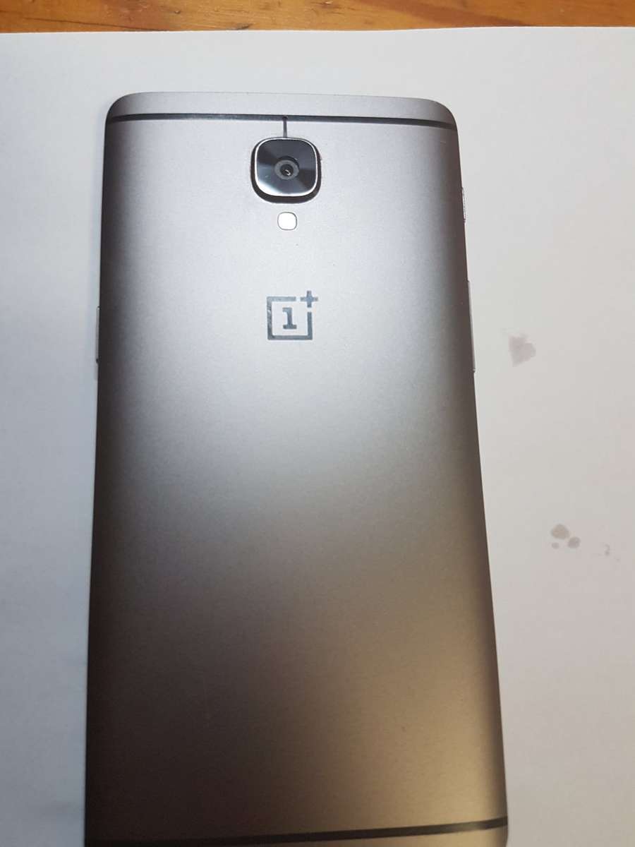Oneplus 3T excellent condition anroid smartphone