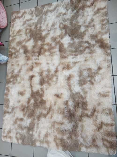 FLUFFY CARPET 150*200CM Washable ( FREE DELIVERY )