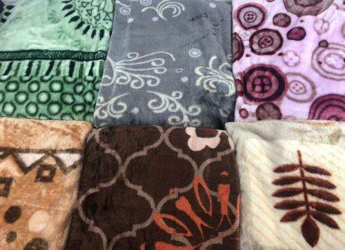 MiNK DONATiON BLANKET