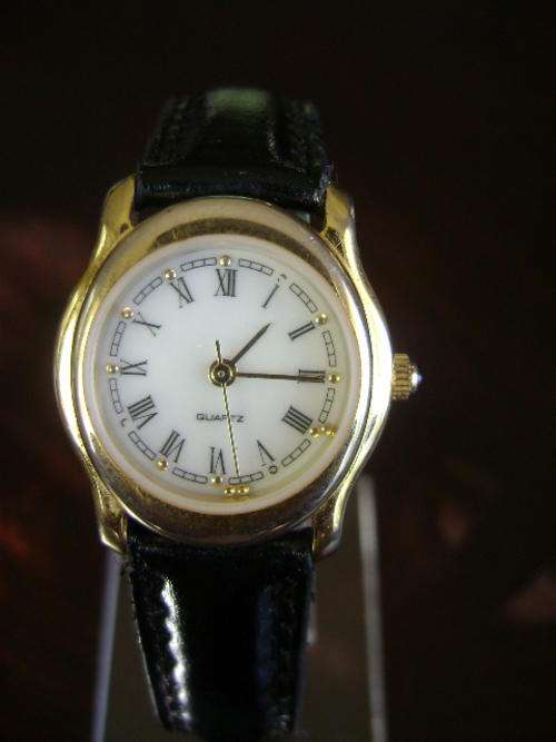ladies quartz watch